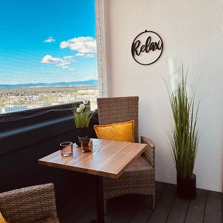 Fewo Sky21 * Langen Exklusives Appartment Vollausstattung / Zentrale Lage *Neu* Exterior foto